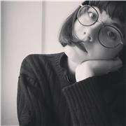 Laureata in Lingue impartisce lezioni private